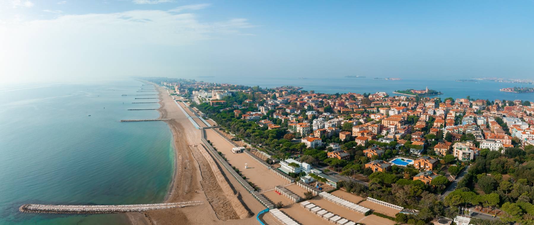 Il Lido di Venezia visto dall'alto