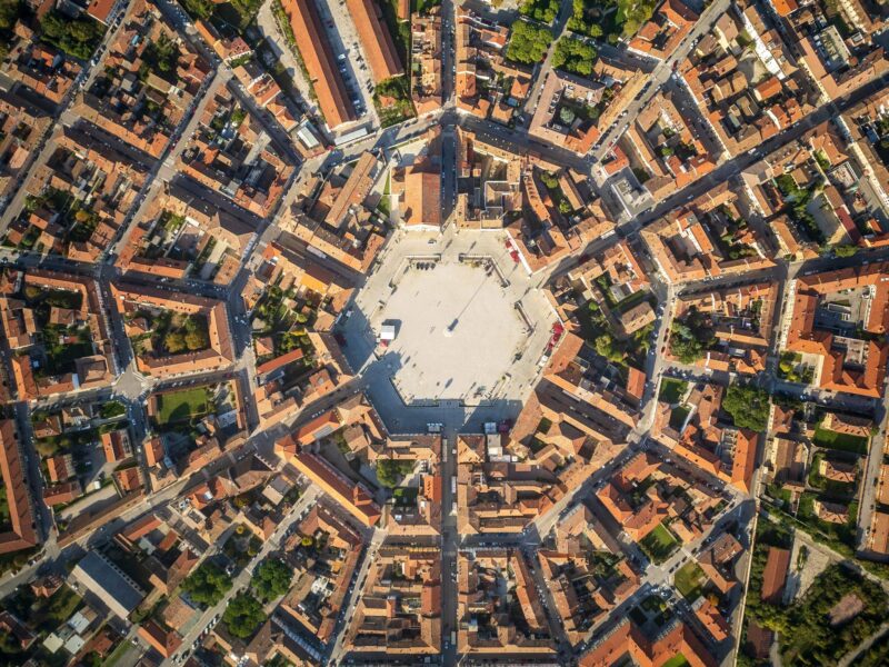 Veduta aerea della città fortezza di Palmanova a forma di stella