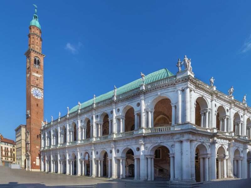 Basilica Palladiana e Torre Bissara in Piazza dei Signori a Vicenza